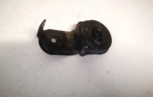 Nissan X-Trail T30 Radiator mount bracket 