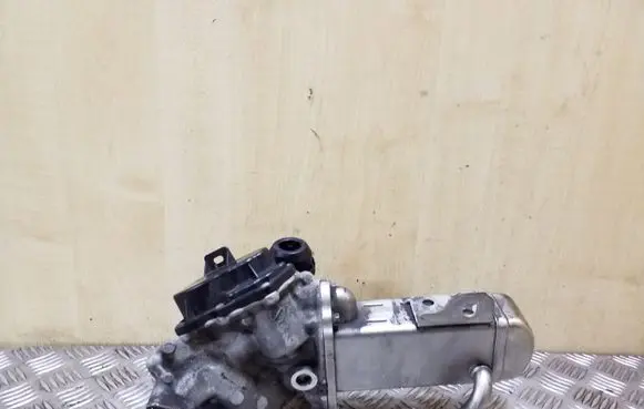 Ford Galaxy EGR valve cooler MM111BL V29004027 30725888