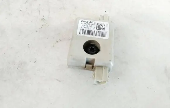 BMW 5 F10 F11 Antenna control unit 911826206 21367510