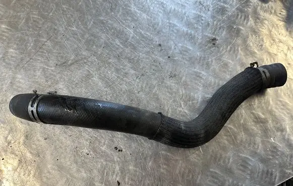 Nissan X-Trail T32 Engine coolant pipe/hose