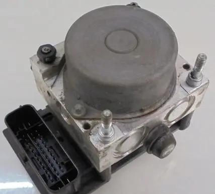 Hyundai i20 (PB PBT) ABS control unit/module