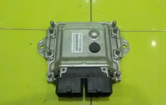 Suzuki Splash Engine control unit/module 0261S08126