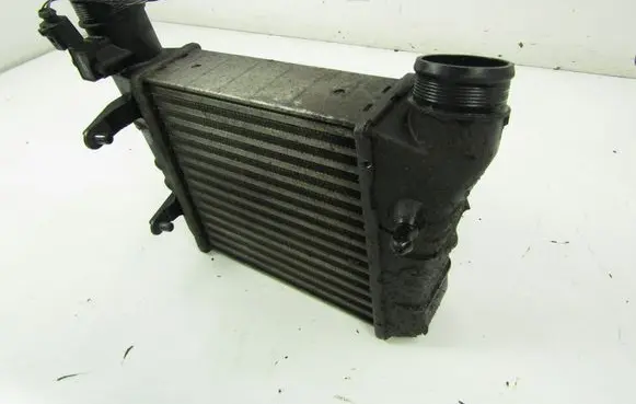 Audi A4 S4 B7 8E 8H Intercooler radiator 