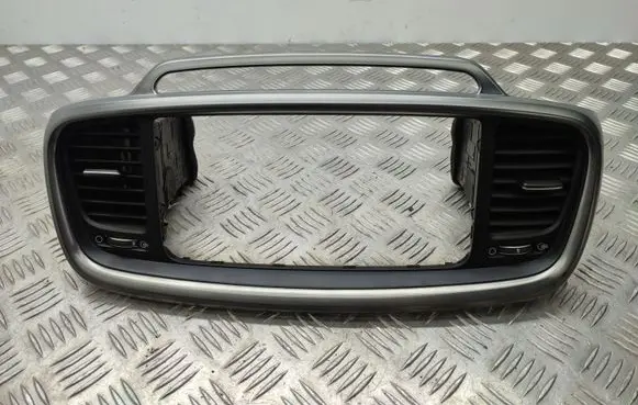 KIA Sorento Dash center air vent grill 84740C5910CP7