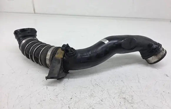 Intercooler hose/pipe