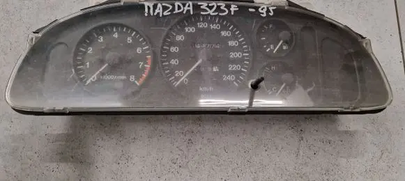 Mazda 323 F Speedometer (instrument cluster) L6611669Z