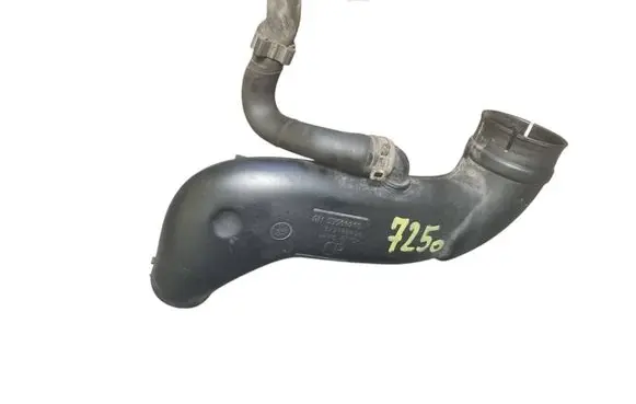 Opel Zafira B Intercooler hose/pipe 55561910 329788454