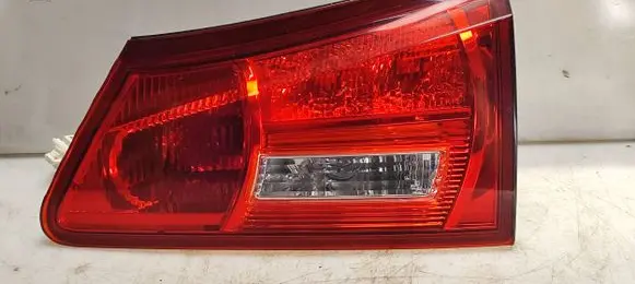 Lexus IS 220D-250-350 Tailgate rear/tail lights ICHIKOH5342