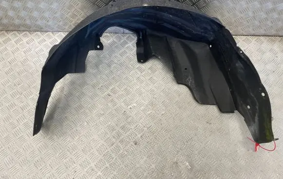 Toyota Camry VIII XV70 Front arch