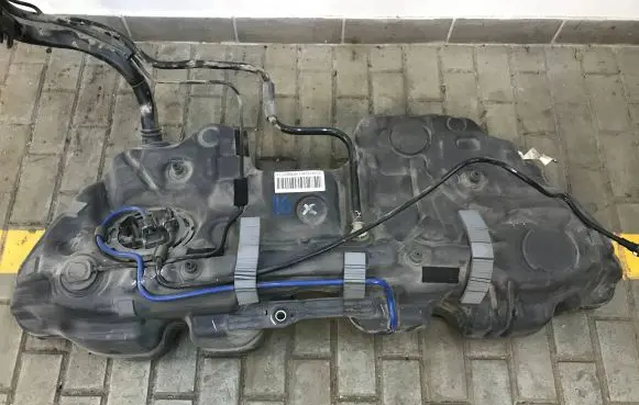 Mercedes-Benz E W213 Fuel tank 2134702401