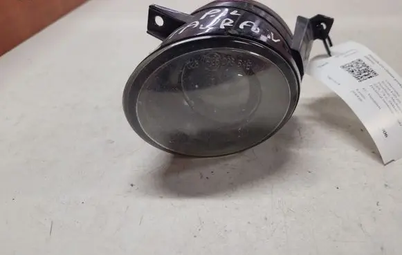 Volkswagen Touran I Front fog light
