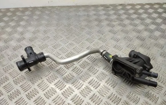 Thermostat/thermostat housing