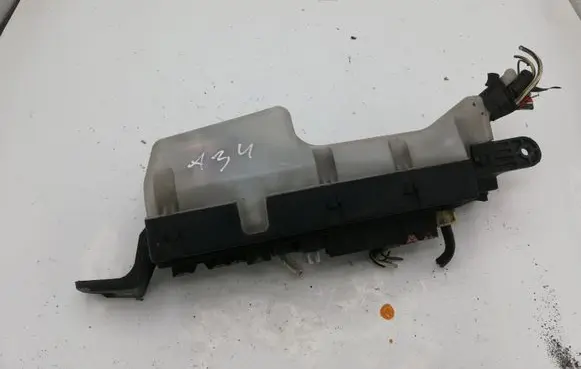 Toyota Corolla Verso AR10 Fuse module NOCODE
