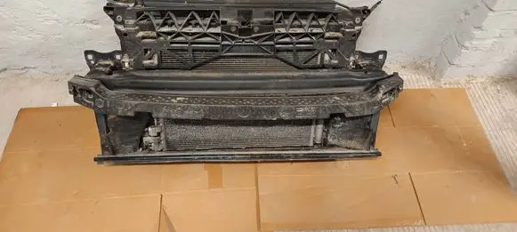 Seat Leon (5F) Radiator set 5Q0121251ET 5Q0121207AC 5Q0121203BS