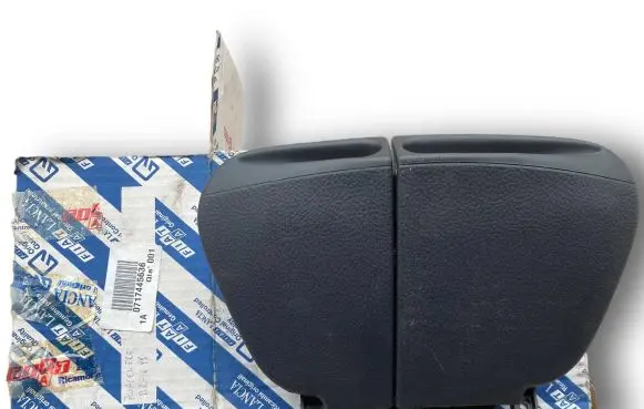 Fiat Marea Central console drawer/shelf pad 717445636