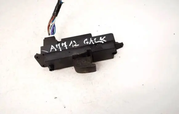Mazda 3 I Electric window control switch bp4l66380