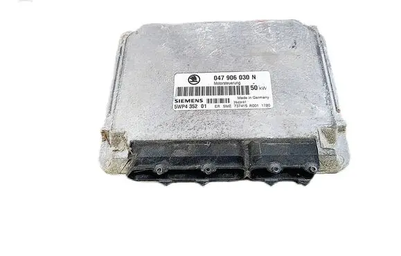 Skoda Fabia Mk1 (6Y) Engine control unit/module 047906030N