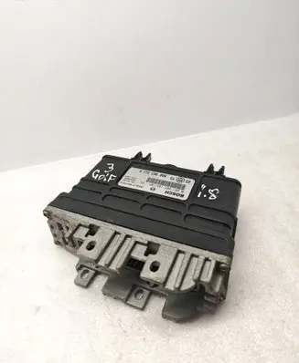Volkswagen Golf III Engine control unit/module 8A0907311H 26SA3008