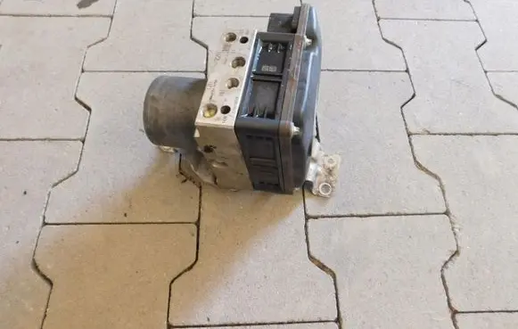 Audi A6 C7 ABS Pump