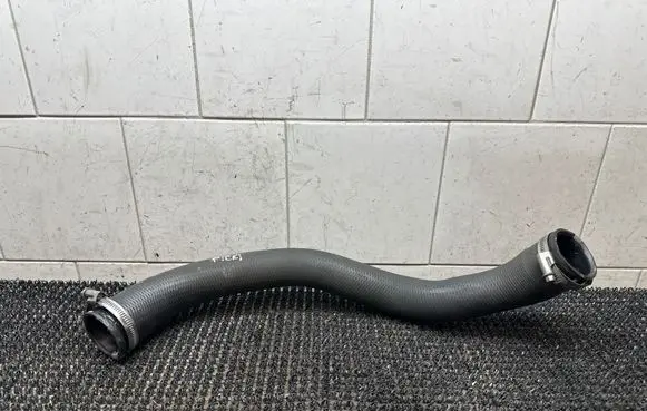 Citroen C4 II Picasso Intercooler hose/pipe 96735871801