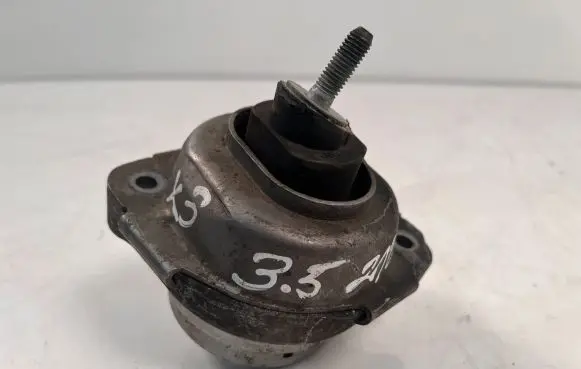 BMW X3 E83 Engine mount bracket 3428398