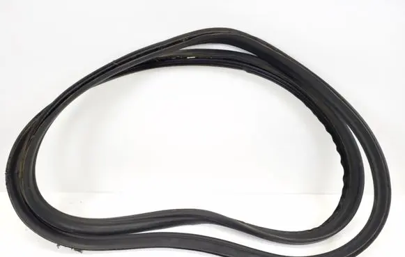 Rubber seal rear door