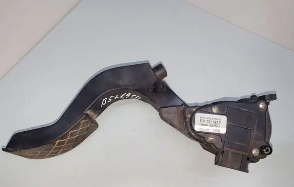 Volkswagen PASSAT B5.5 Accelerator throttle pedal 6PV00837603 8D1721523F