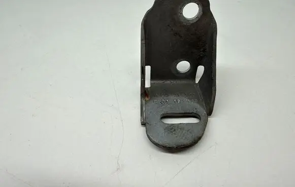 Mercedes-Benz E W213 Muffler mount bracket/holder A2134918300