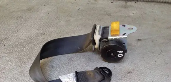 Toyota Verso Third row seat belt 735700F020