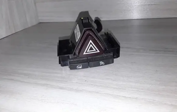 Opel Corsa D Hazard light switch 13189529