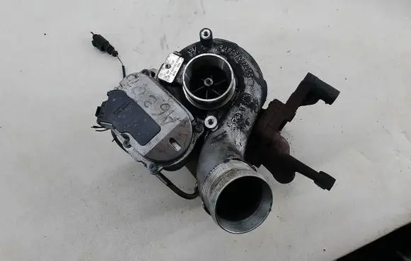 Audi A6 S6 C6 4F Turbo 059145715F