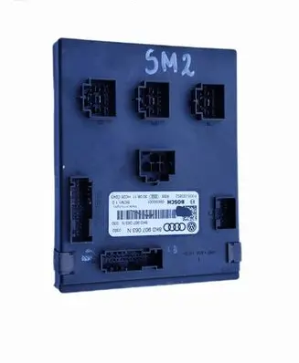 Audi A4 S4 B8 8K Comfort/convenience module 8K0907063N F005V00852 09030001