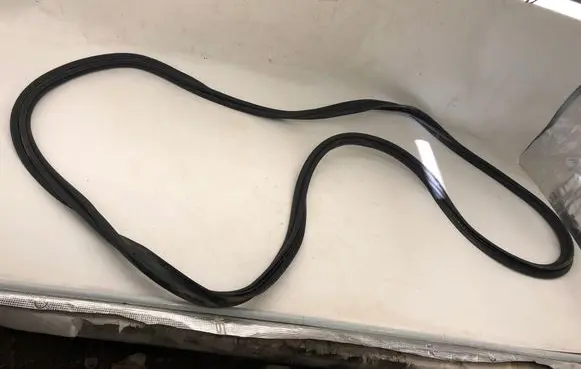 Volkswagen PASSAT B9 Seal rubber (tailgate)