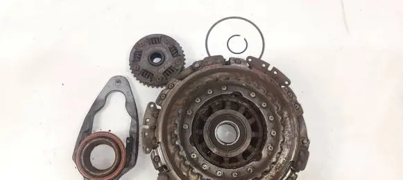 Volkswagen PASSAT B7 Clutch set kit 0AM141017R