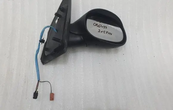 Citroen C3 Front door electric wing mirror 