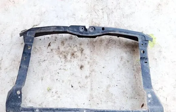 Skoda Octavia Mk2 (1Z) Radiator cooling fan shroud