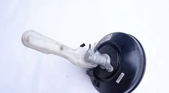 BMW 2 F46 Brake booster 6857913 15B1491B1708