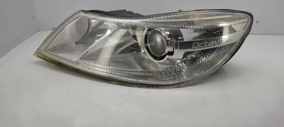 Skoda Octavia Mk2 (1Z) Headlight/headlamp 1Z1941015G 5DV009610 7L6941329B