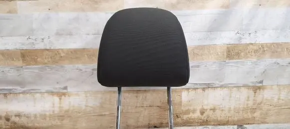 Toyota Auris 150 Front seat headrest 