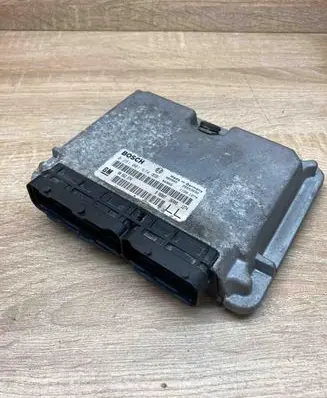 Opel Astra G Engine control unit/module ECU 90562574 0281001674
