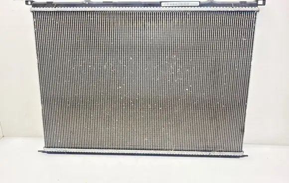 Volvo XC40 Coolant radiator 31686019