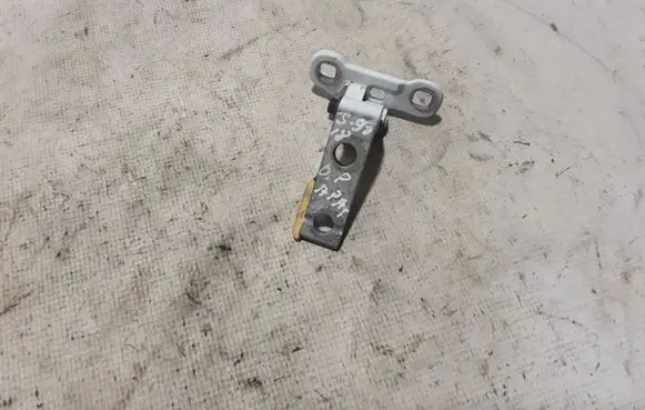 Volvo S90, V90 Front door lower hinge 31442034
