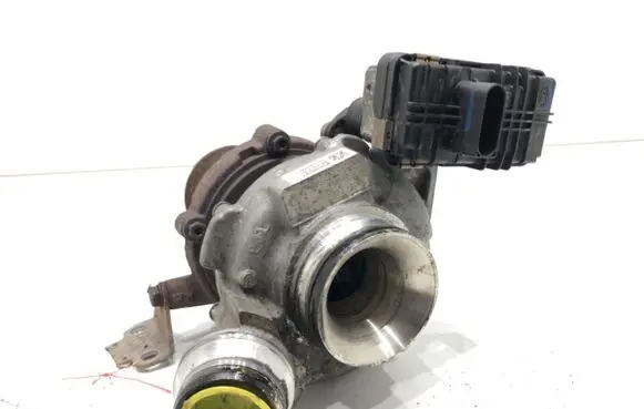 BMW 3 F30 F35 F31 Turbo 8570082