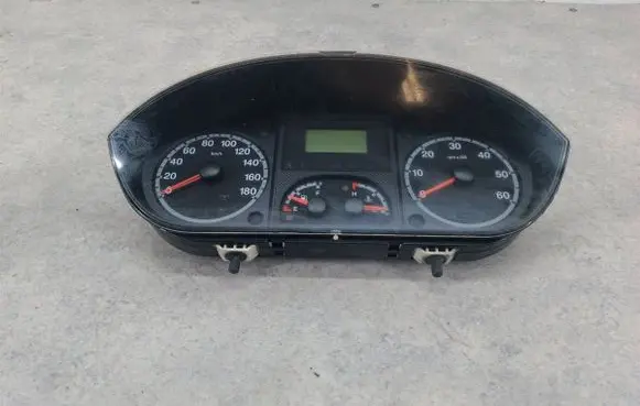 Peugeot Boxer Speedometer (instrument cluster) 1358173080