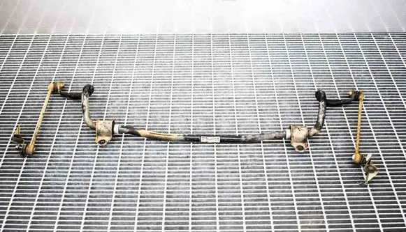 Volvo XC60 Front anti-roll bar/sway bar 31340516
