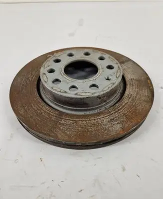 Volkswagen Golf V Front brake disc 