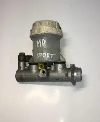 Mitsubishi Pajero Sport I Master brake cylinder