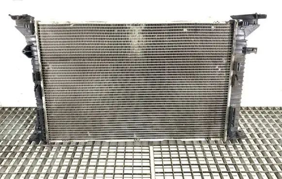 Audi A4 S4 B8 8K Coolant radiator