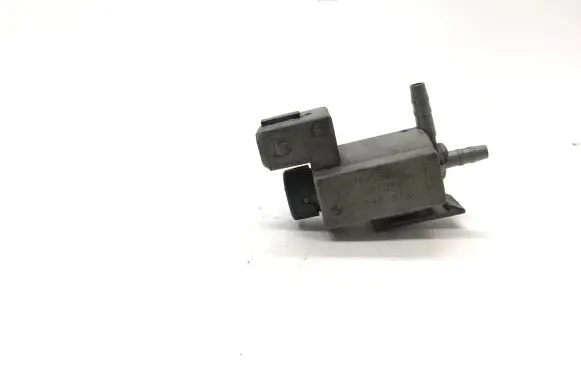 BMW 1 E81 E87 Turbo solenoid valve 7537612