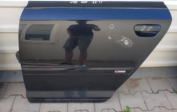 Audi A3 S3 8P Rear door